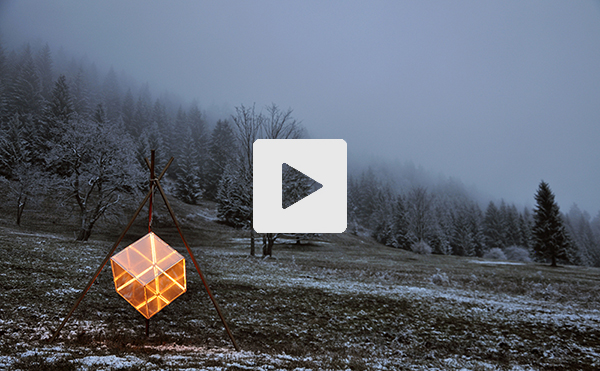 imled lamp, a cube with infinite reflections inside of it, with a bright pink light